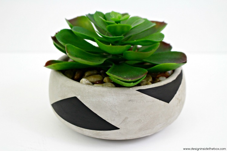 How to DIY a Geometric Vase! www.designinsidethebox.com