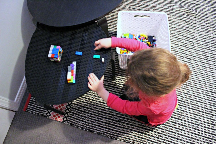 How to DIY a Lego Table! www.designinsidethebox.com